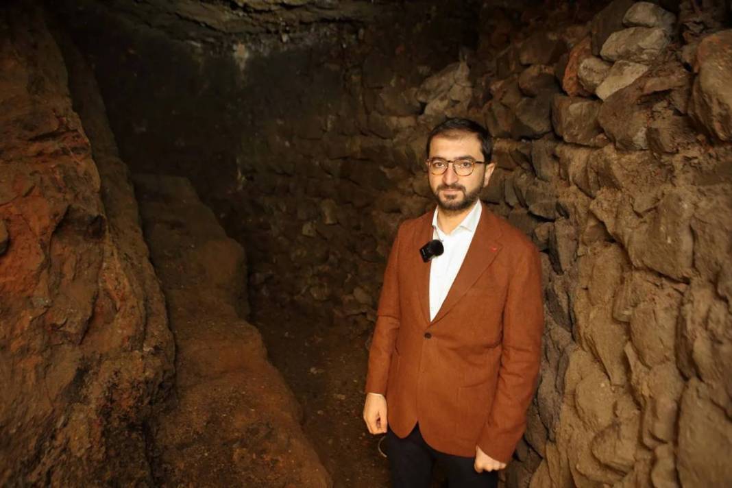 Türk bayrağı dikmek için toprağı kazınca şoke oldular! Kazdıkça yenisi çıkıyor. Yetkililer bölgeyi incelemeye aldı 22